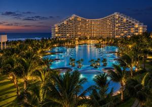 Apartment Nearly Airport - Private Beach & Pool