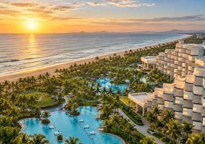 Apartment Nearly Airport - Private Beach & Pool