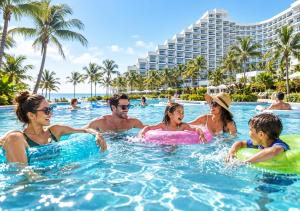 Apartment Nearly Airport - Private Beach & Pool