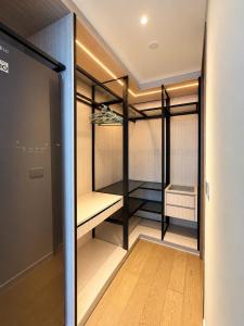 Opera Apartment 2 bedrooms bridge view