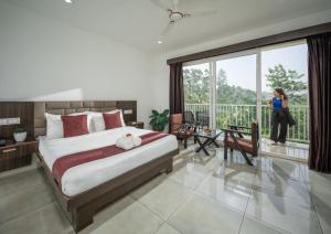 Rainwood Aurum Resort