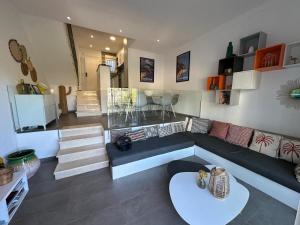 Preciosa casita con vistas mar Almadrava AV 93