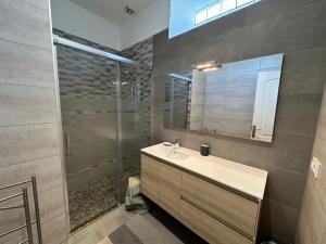 Preciosa casita con vistas mar Almadrava AV 93