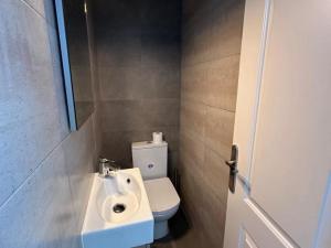 Preciosa casita con vistas mar Almadrava AV 93