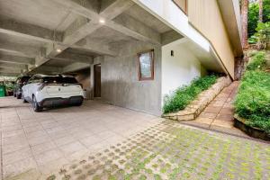 Elegant Minimalist Villa in Mega Mendung, Bogor