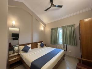 FabHotel Oakshire