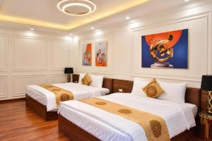 Sunglow Hotel
