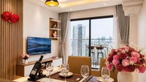 2 Bedroom, 2 Bathroom Apartment - Vinhomes DCapitale