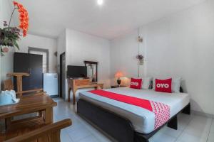 OYO 654 Samanmit Inn Hotel