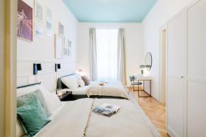Prague Days - Two-Bedroom Apartment with Work Space and AC in Vinohrady