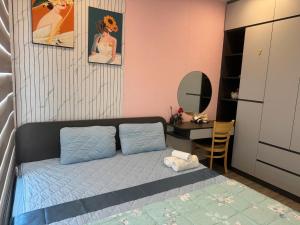 Fully Furnished 2 Bedrooms Apartment, Glory Heights, 3 mins walk to Vincom Mega Mall at Vinhome Grand Park D9