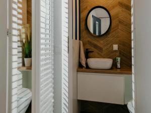 Large holiday home, sauna, jacuzzi