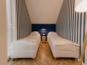 Large holiday home, sauna, jacuzzi