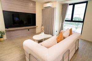 T-One Grand Hotel