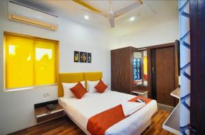 Balaji Guest house