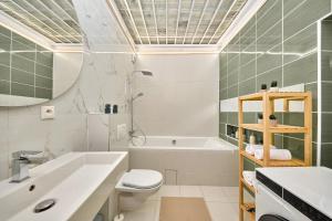 Laurinska Avenue Studio for 4