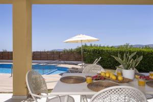 Villa Yiannis by Villa Select