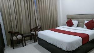 HOTEL NEW LYCORIS Inn Zirakpur Near Chandigarh Railway Station !! Free Parking & Best Choice RJ Tourists