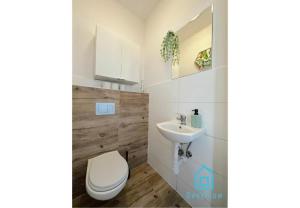 Breslau Room - Peaceful Retreat, 15 Minutes to Gdańsk Old Town & Seaside