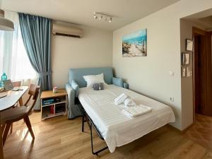 Smile Old City Apartment with Free parking and Sea view