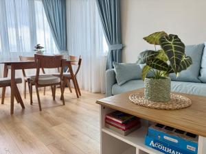 Smile Old City Apartment with Free parking and Sea view