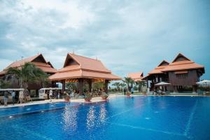Heritage Village Resort