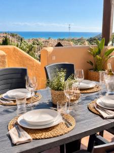 Casares del Sol 2426 Penthouse with seaviews