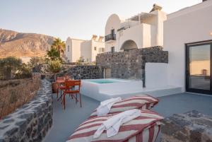 Anemos Exo Suites