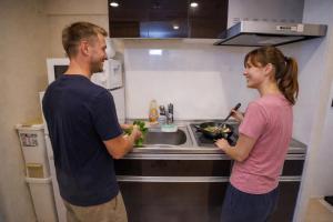 2F 7minute walk from Oshiage Station on the Hanzomon Line Private bathroom and toilet Total area 40 square meters,and is equipped with an elevator