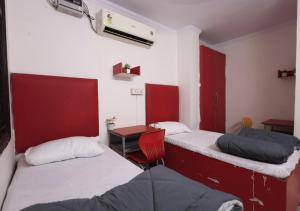 Flexibay Girls Hostel Prismo Stays