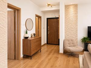 Sea-View 1BR Near Dentaprime w Free Parking