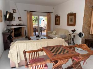 Villa Bárbara - com piscina aquecível em Carvoeiro