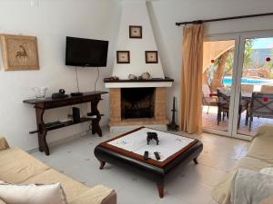 Villa Bárbara - com piscina aquecível em Carvoeiro