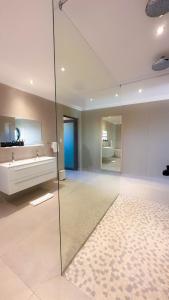 Bagatelle Kalahari Boutique Farmhouse Lodge