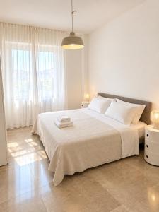 Casa Dante 28 - Modern two bedroom apartment in Monza, two Bathrooms, WI-FI and home automation