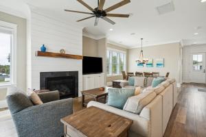 207 E Arctic - Seahorsing Around - Oceanfront - 3 Bedrooms