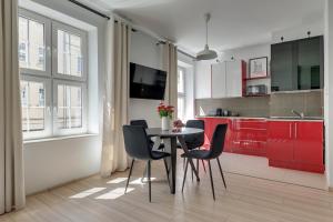 Old Town Świętego Ducha Suites by Downtown Apartments