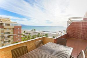 Modern apartment in Roquetas de Mar with sea view