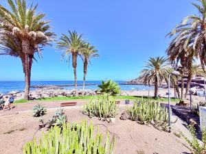 Victoria Beachfront Studio 1, Central Location Las Americas