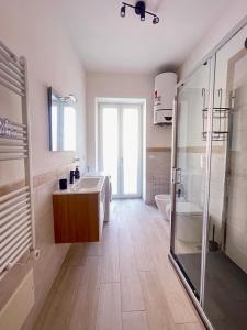 apartment in the center, near the sea , controvento
