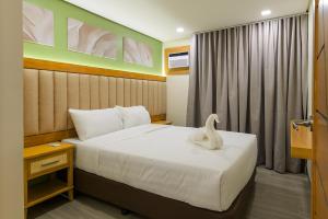 Rianne Hotel and Suites