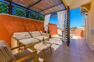 Heated Pool & Ocean Views Los Cristianos