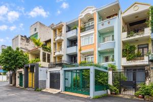 V Living - Hidden Gem in District 1 & Free Laundry