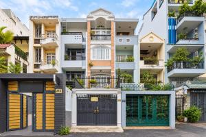 V Living - Hidden Gem in District 1 & Free Laundry