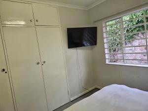 Cozy Home with secure parking in Randburg