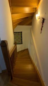 Wood and Tradition Pavliani