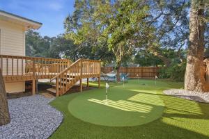 Fort Walton Fun Pool Hot Tub Games Firepit