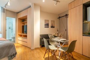 HOM I Wifi AirAcond Galeria Gastronomia Lastarria