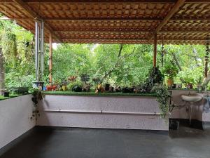 Homestay with Terrace & Garden, Maharashtra