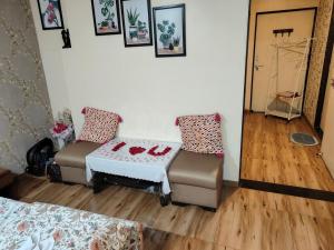 Homestay with Terrace & Garden, Maharashtra
